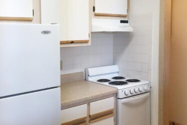 1BR Kitchen